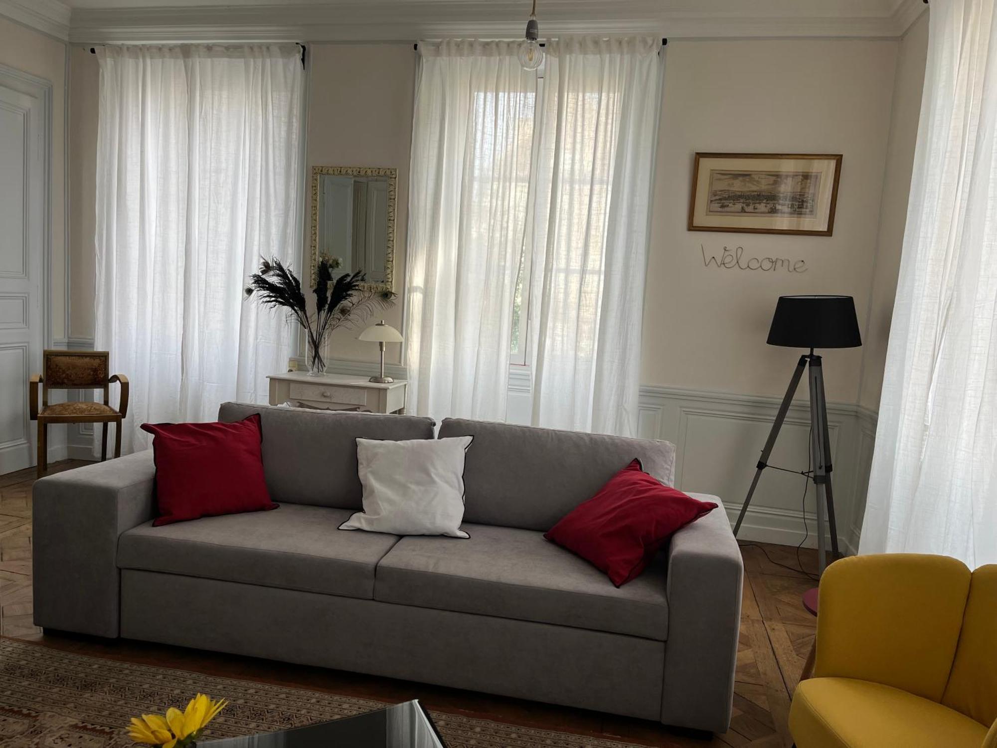 La Villa Louana 1 Appartement 160M2 Sobriete,Elegance En Coeur De Ville 奥布松 外观 照片
