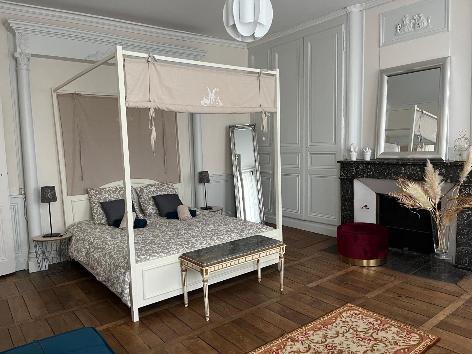 La Villa Louana 1 Appartement 160M2 Sobriete,Elegance En Coeur De Ville 奥布松 外观 照片