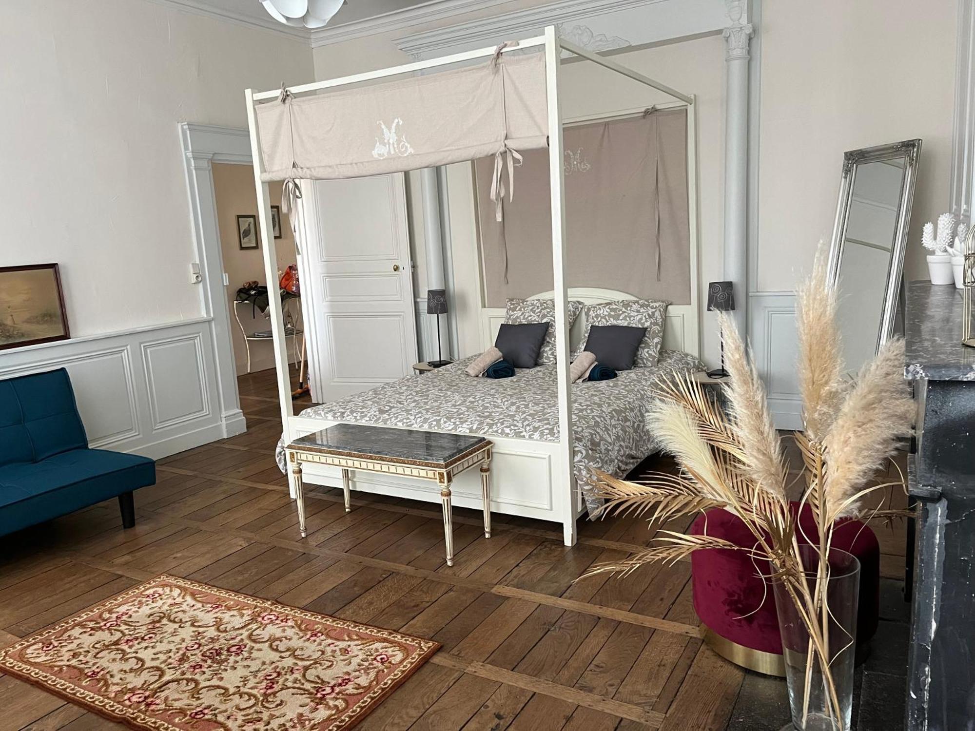 La Villa Louana 1 Appartement 160M2 Sobriete,Elegance En Coeur De Ville 奥布松 外观 照片