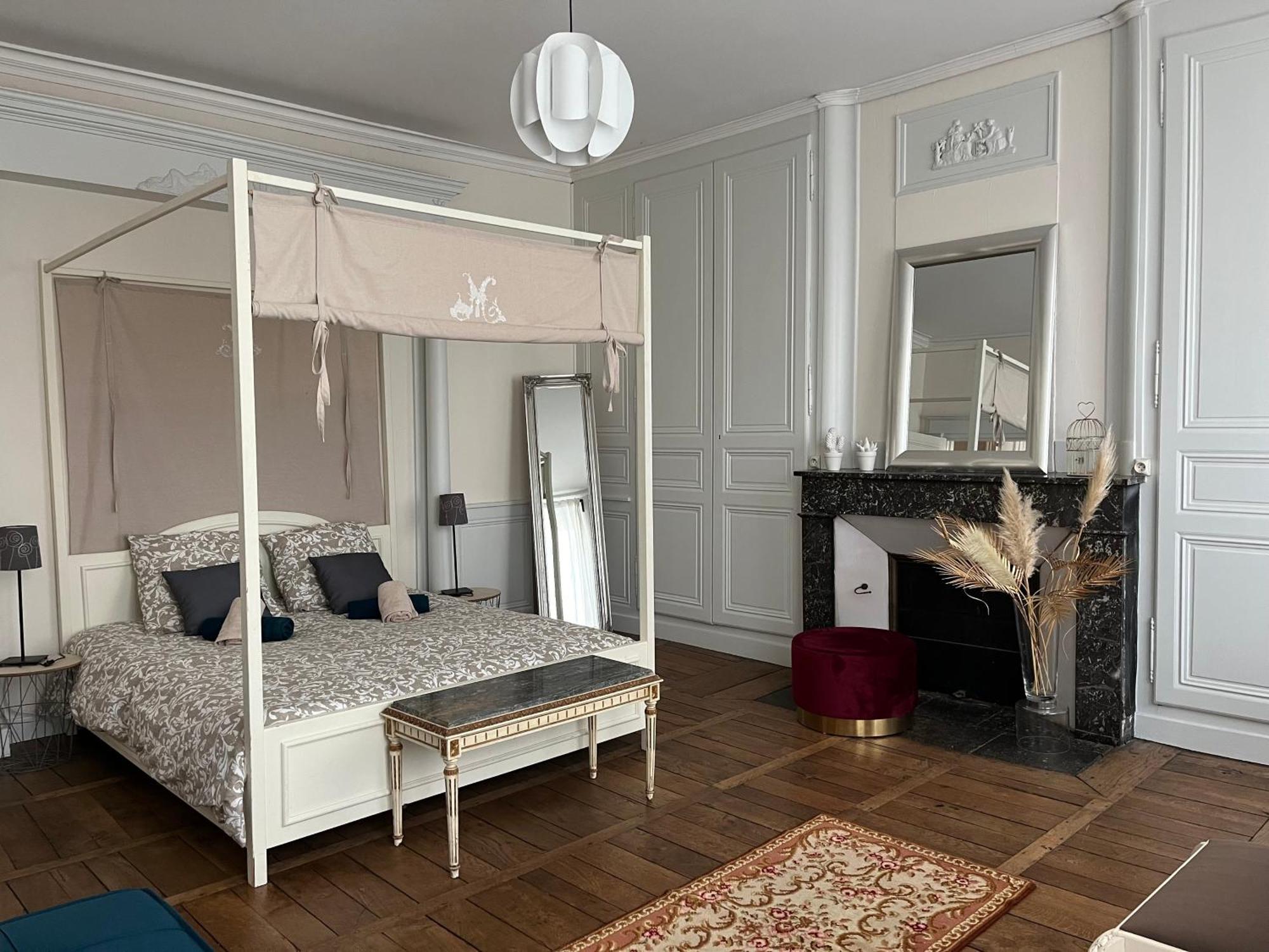 La Villa Louana 1 Appartement 160M2 Sobriete,Elegance En Coeur De Ville 奥布松 外观 照片
